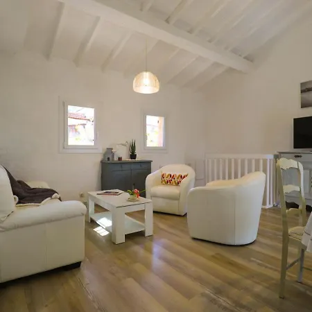 Grande Bastide Familiale Avec Piscine & Jardin Holiday home Frejus